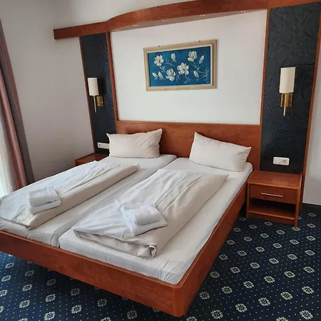 Hoyers 24h Check-in,pinneberg, Free Parking And Wifi Hotel
