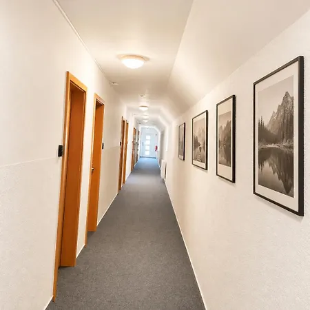 Hoyers 24h Check-in,pinneberg, Free Parking And Wifi 3* Prisdorf